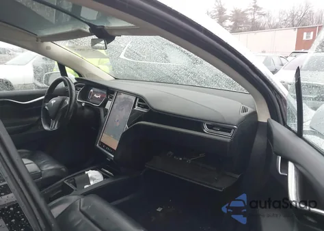 2016 Tesla Model X 75D/P100D/P90D из США, поврежденный, VIN 5YJXCBE41GF005054